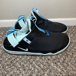 Women’s Nike zoom pulse shoes size 8